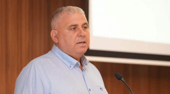 Government with financial assistance to Maltese and Gozitan beekeepers