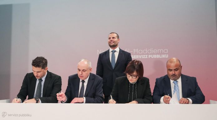 €1.270 billion pay deal for Public Service workers which will benefit 33,000 workers