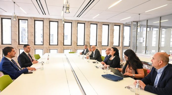 Deputy Prime Minister meets with tourism industry stakeholders