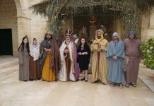 The Three Kings visit the Palace of Sant’Anton on their way to Bethlehem in Għajnsielem