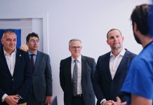 Prime Minister Robert Abela visits Da Vinci Hospital