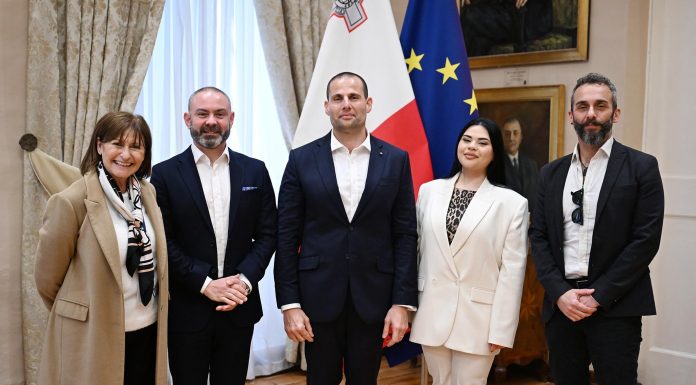 Prime Minister welcomes Miriana Conte to Castille