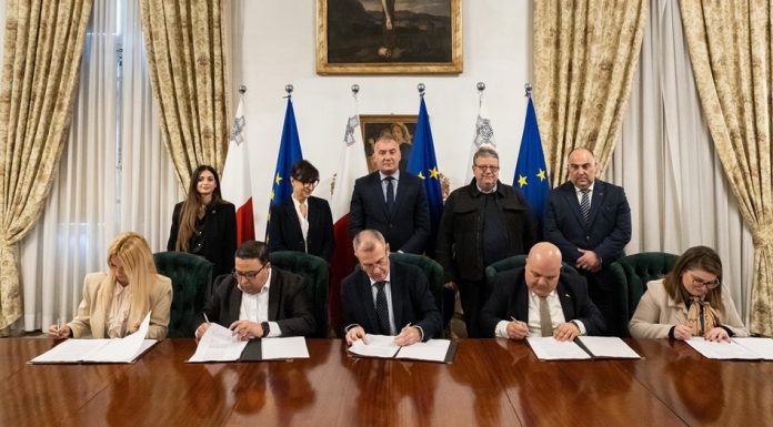 New collective agreement signed for employees of the Medical Services Foundation