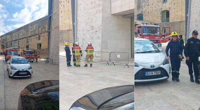 Fire breaks out in Parliament: Civil Protection unit brings under control