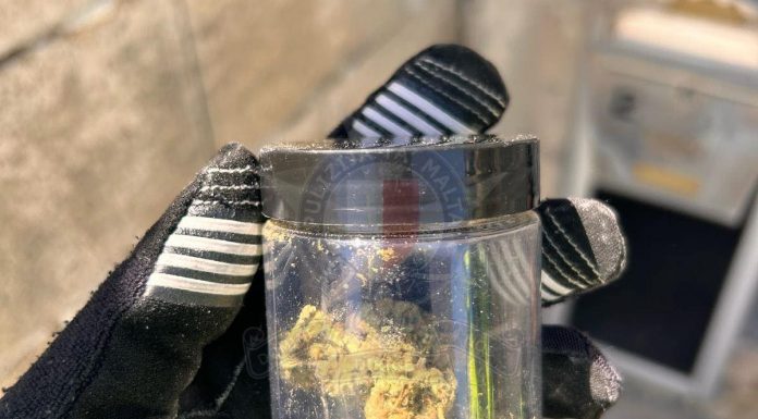 Couple arrested on drugs charges during road check