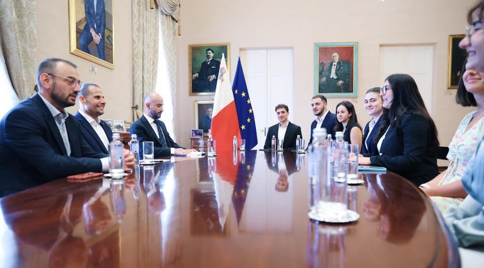 Prime Minister Robert Abela meets with the new executive of the KNŻ