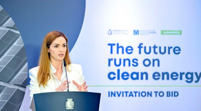 Scheme for commercial renewable energy installations launched