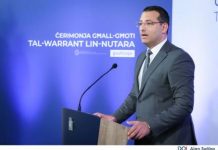 Warrants granted to 14 new notaries