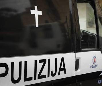 Young woman dies in early morning traffic collision