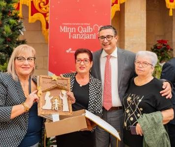 From the Heart of the Elderly: An initiative for the elderly in active aging centers to design official Christmas cards