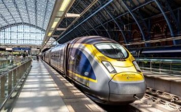 Eurostar power failure: Chaos for travellers
