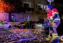 Storm Harry batters islands as Civil Protection advise people to stay indoors