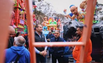 Prime Minister Robert Abela meets with Carnival enthusiasts at St. James’s Moat