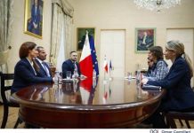 Prime Minister Robert Abela during a meeting with the European Commissioner for the Environment, Water Resilience and a Competitive Circular Economy, Jessika Roswall.