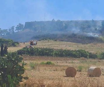 Firefighters tackle grass fire near Victoria, Gozo