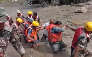 Death toll rises in Nepal flash floods