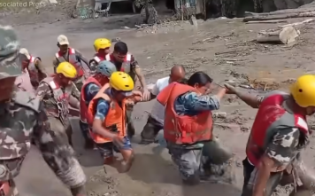 Death toll rises in Nepal flash floods