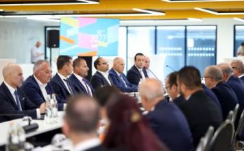 From Gozo, Prime Minister Robert Abela initiated a series of consultations with social partners before the launch of the 2027 Budget, with the first meeting being held with members of the Regional Committee for Gozo.