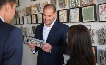 Prime Minister Robert Abela visits Malta Tiles and praises the work to keep a traditional Maltese craft alive and looking to the future